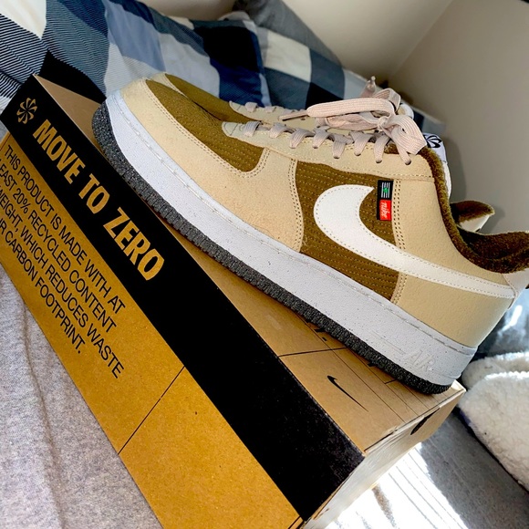 Air Force One ‘07 LV8’ Toasty. never worn. i have tags and box but tags are off. - Picture 1 of 6